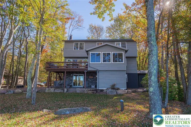 $1,100,000 | 17 Lake Drive East, Gouldsboro, PA 18424