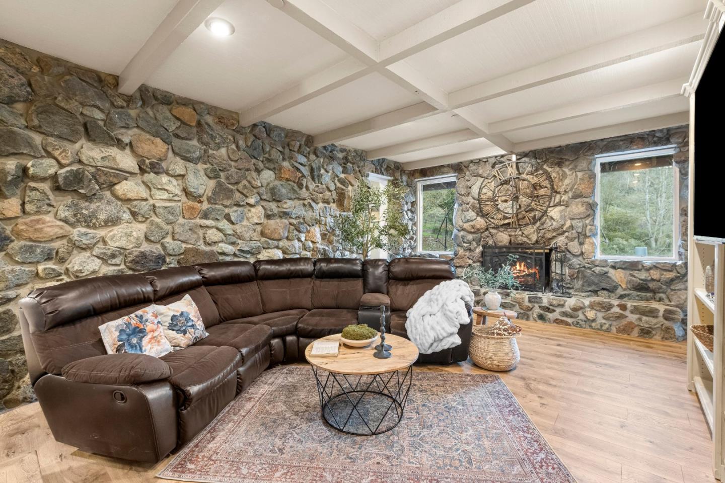 6915 Redwood Retreat Road Gilroy, CA 95020 - Photo 19 of 110