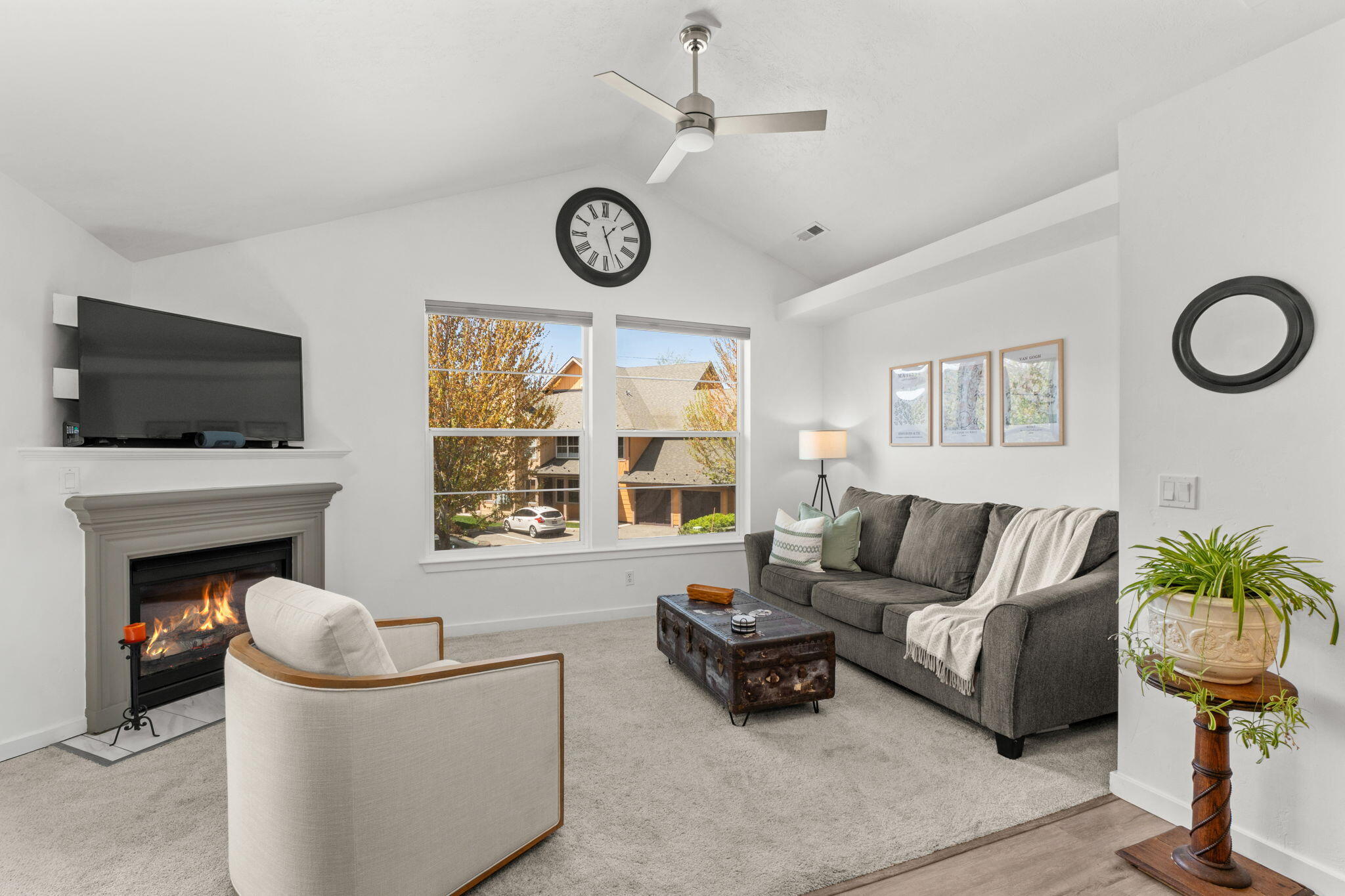 1910 Copper Ranch Lane, Unit E Hailey, ID 83333 - Photo 8 of 18 1910 CR Living