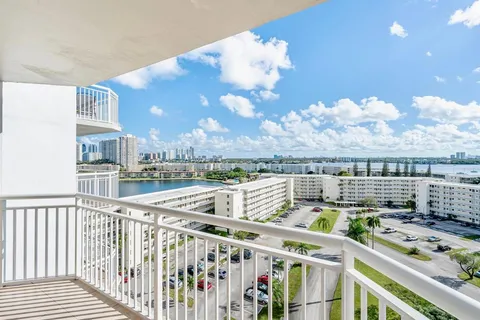 $245,000 | 18031 Biscayne Boulevard, Unit 1104, Aventura, FL 33160