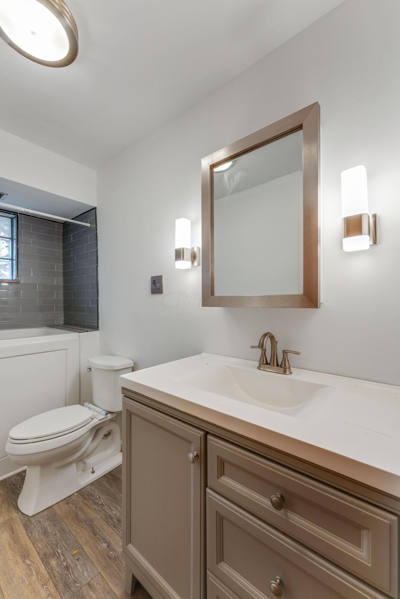 1097 Fordham Road Columbus, OH 43224 - Photo 22 of 41 30-dsc04787-dsc04789