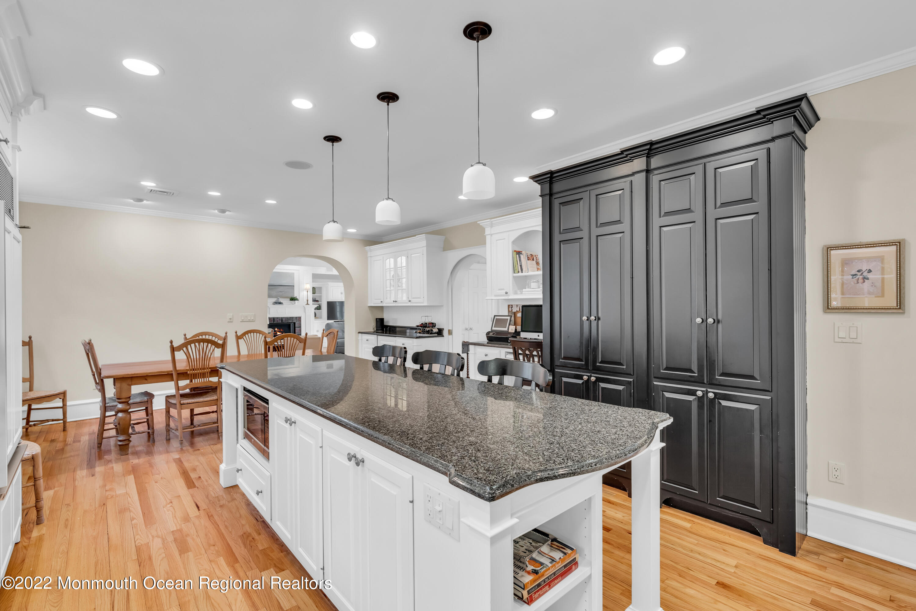 2 Allencrest Road Rumson, NJ 07760 - Photo 7 of 41 DSC09427