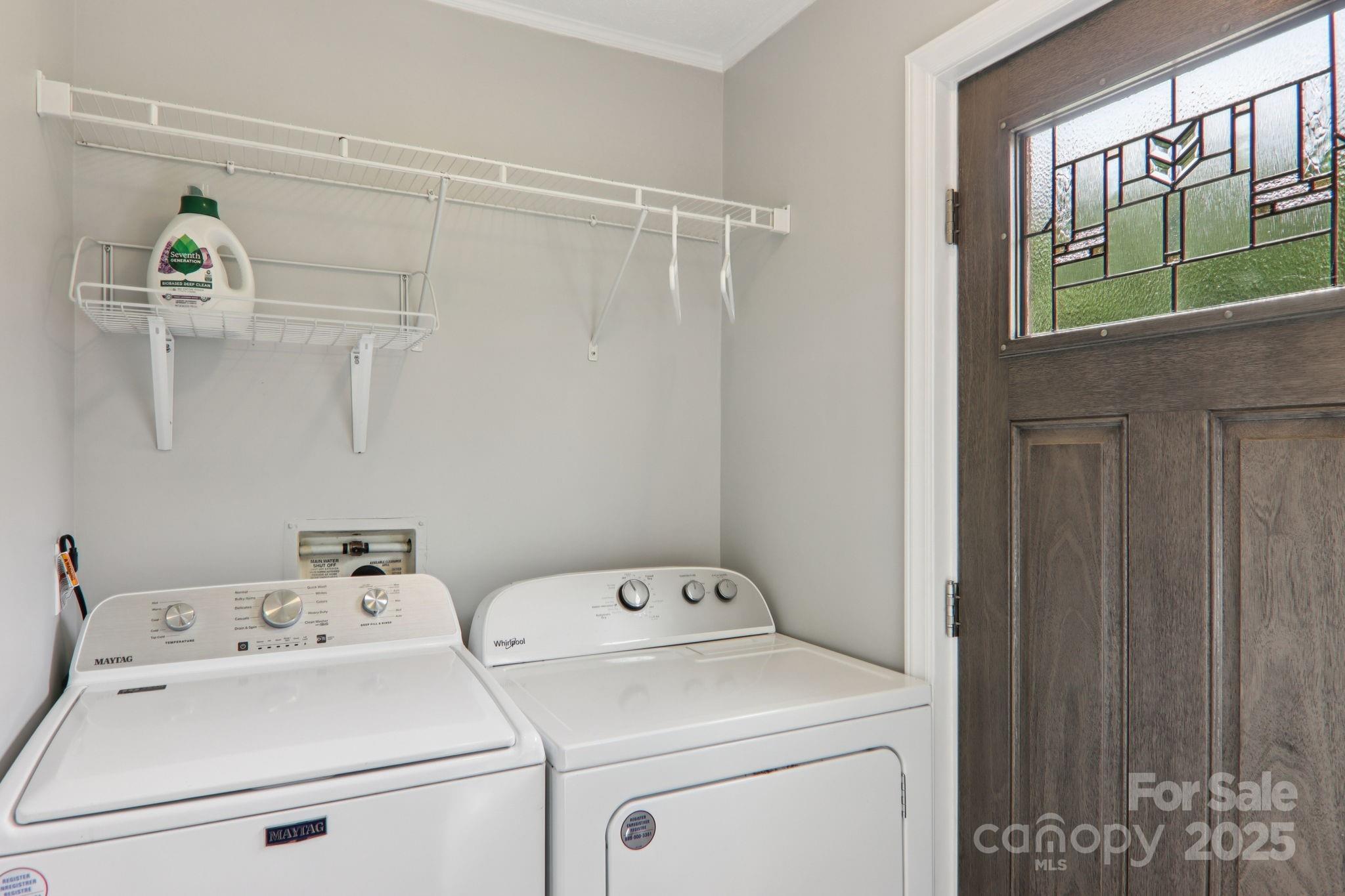 1282 Spicer Cove Road Hendersonville, NC 28792 - Photo 24 of 42 a utility room with dryer and washer
