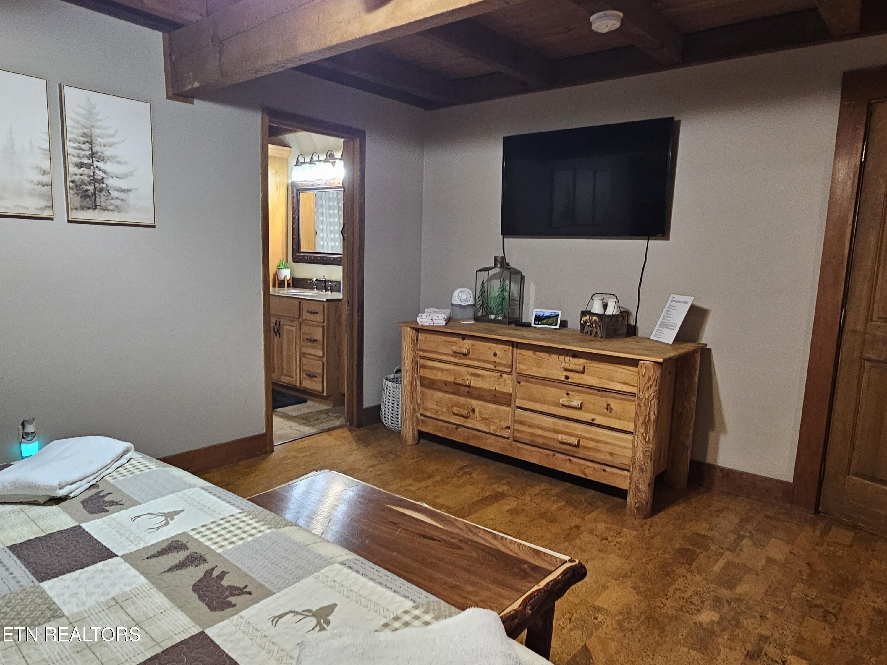 244 Palmer Road Gatlinburg, TN 37738 - Photo 23 of 52 20250810_172443