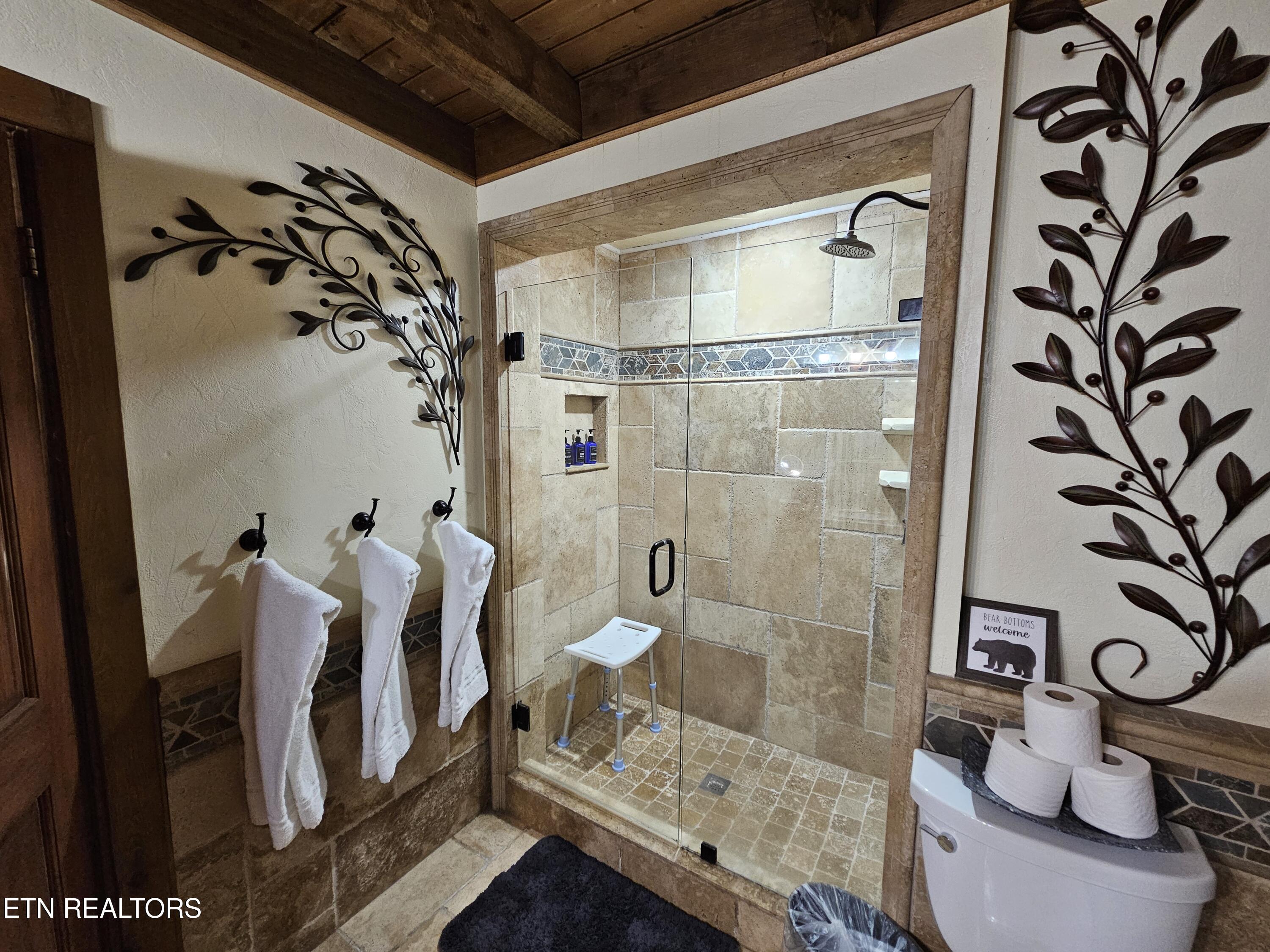 244 Palmer Road Gatlinburg, TN 37738 - Photo 25 of 52 20250810_172148