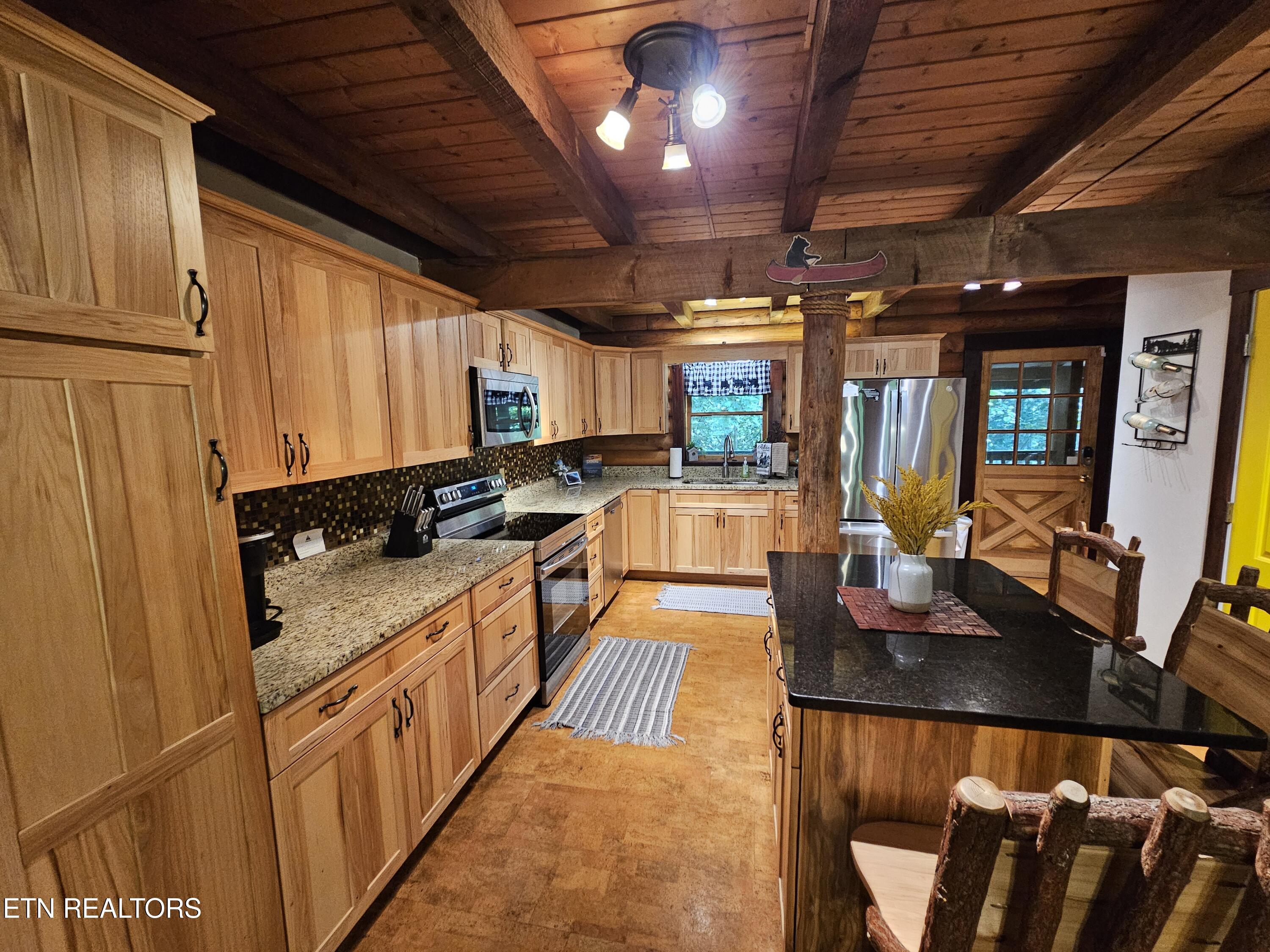 244 Palmer Road Gatlinburg, TN 37738 - Photo 4 of 52 20250810_172701