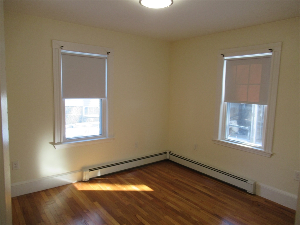 24 Brook Road Quincy, MA 02169 - Photo 12 of 23 Gallery Image 12