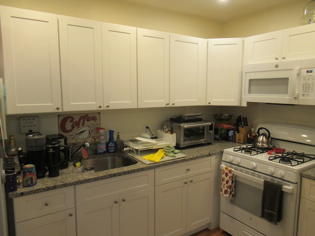 24 Brook Road Quincy, MA 02169 - Photo 15 of 23 Gallery Image 15