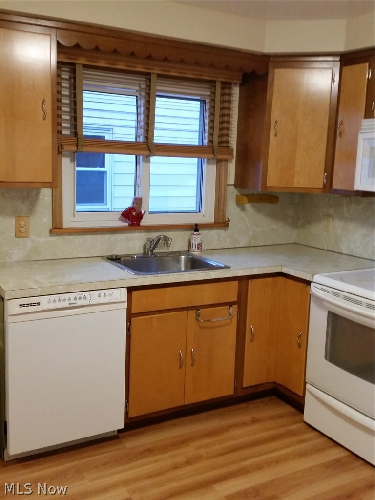6438 Keltonshire Road Parma, OH 44129 - Photo 7 of 27
