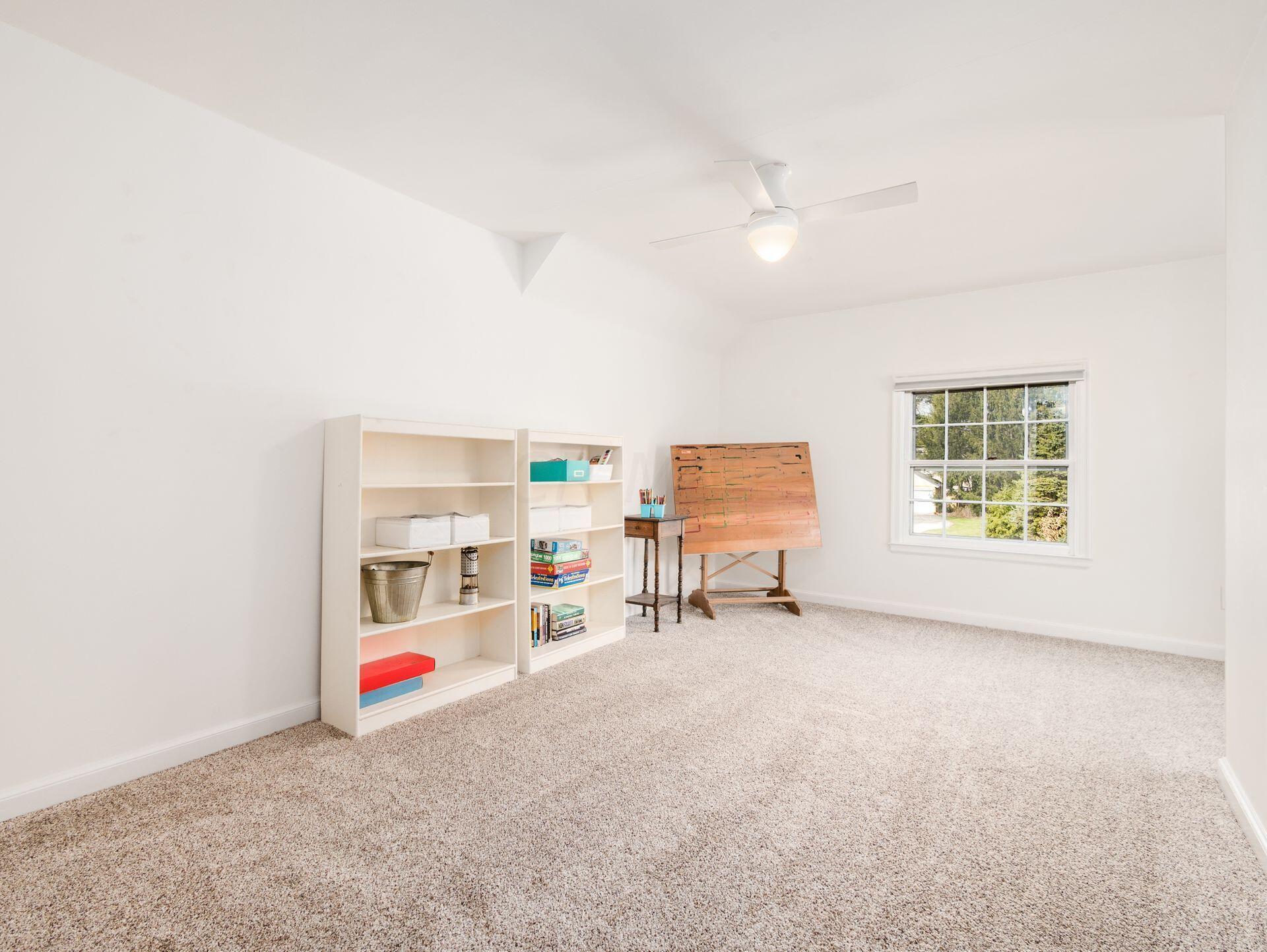 53 West Cooke Road Columbus, OH 43214 - Photo 21 of 54 033_a13a6d77_N 53 W Cooke 096