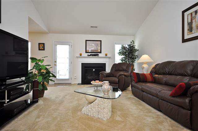 720 Cardinal Woods Way Easley, SC 29642 - Photo 2 of 25 Gallery Image 2