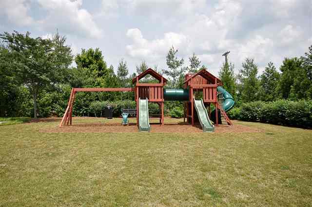 720 Cardinal Woods Way Easley, SC 29642 - Photo 24 of 25 Gallery Image 24