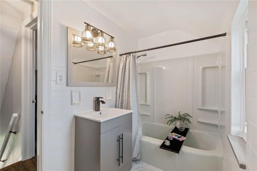 49 Rhodes Avenue Pittsburgh, PA 15220 - Photo 18 of 25 Gallery Image 18