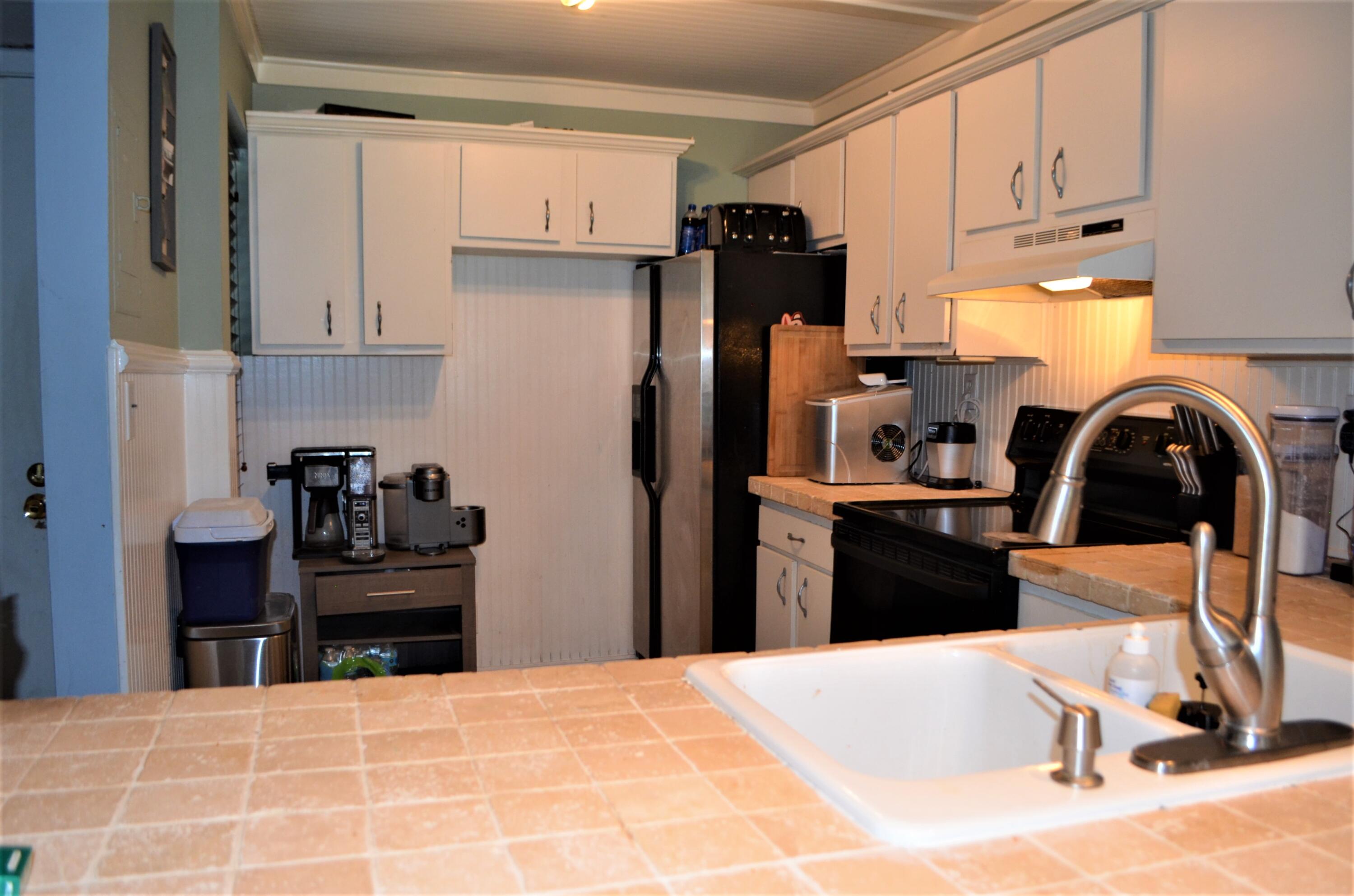 2 East Royal Palm Road, Unit 1040 Boca Raton, FL 33432 - Photo 5 of 30 Kitchen View 1