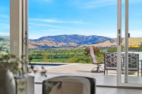 $6,799,000 | 5 Winding Oaks Drive, Pleasanton, CA 94566