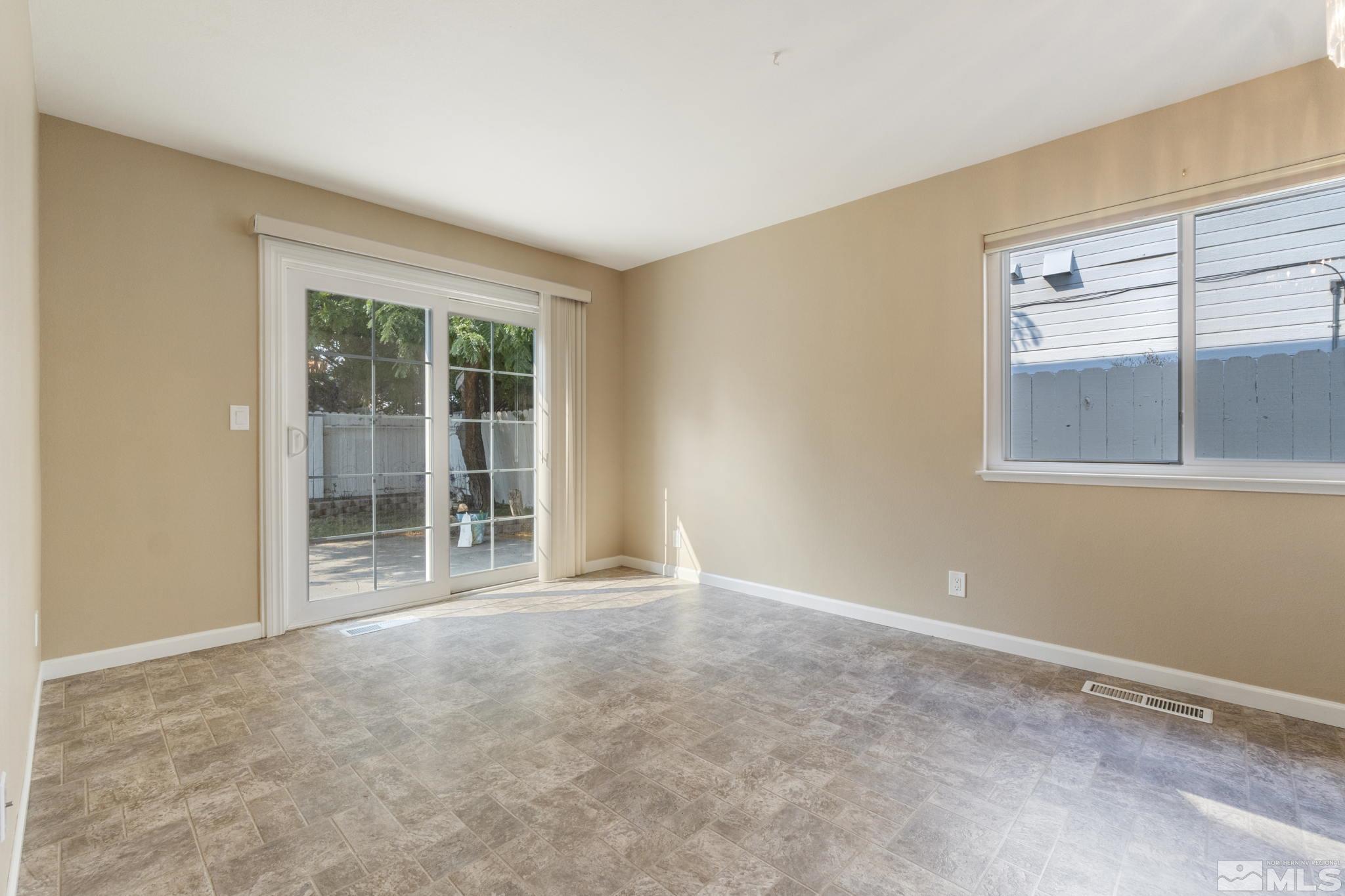 7575 Whimbleton Way Reno, NV 89511 - Photo 11 of 37 Photo 11