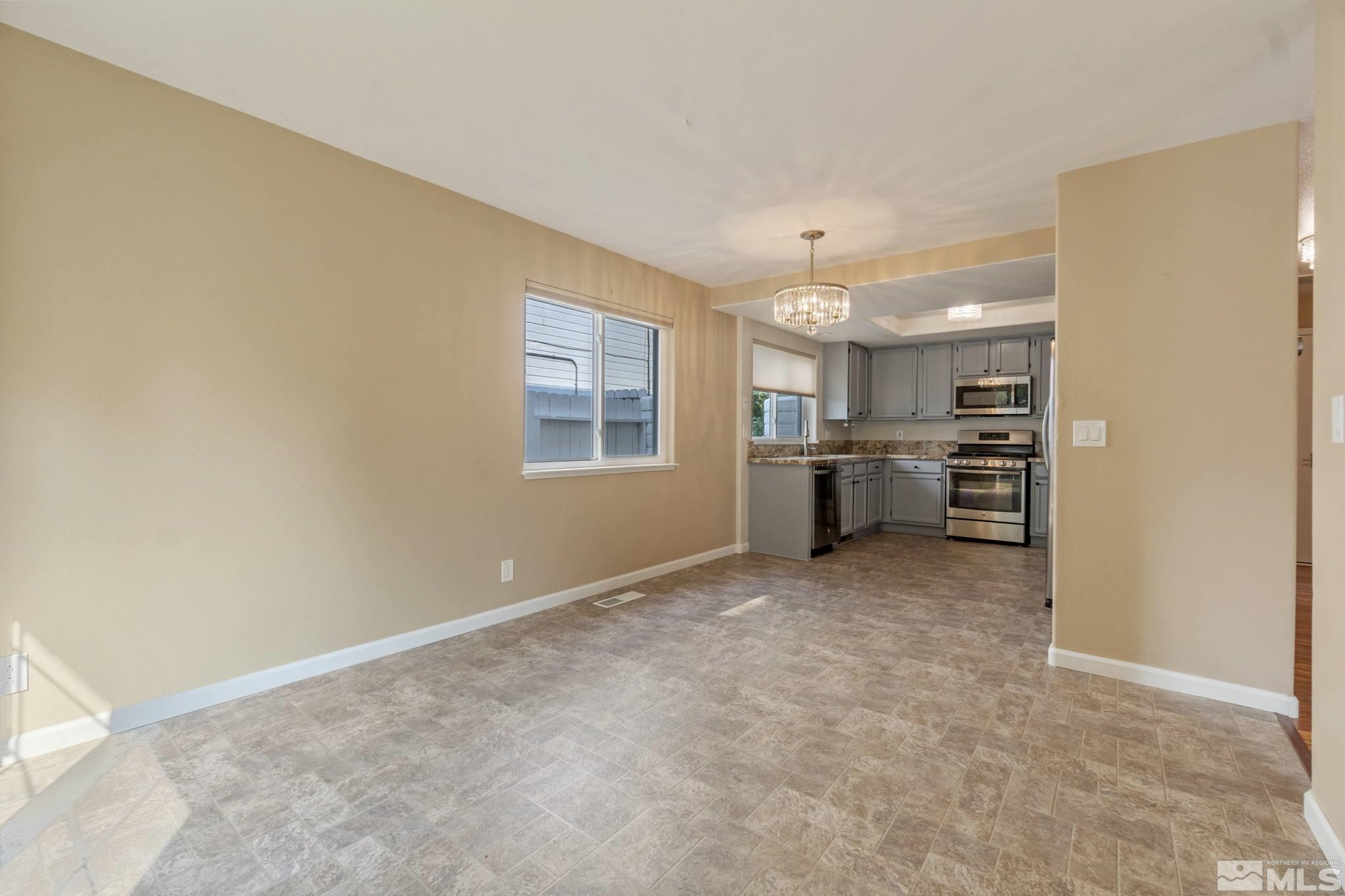 7575 Whimbleton Way Reno, NV 89511 - Photo 14 of 37 Photo 14