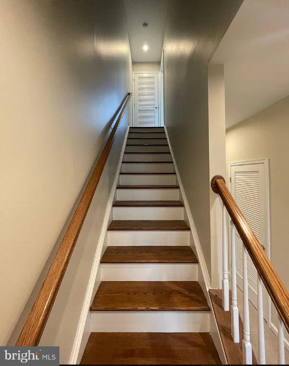 43855 Stubble Cor Square Ashburn, VA 20147 - Photo 27 of 38 a view of entryway