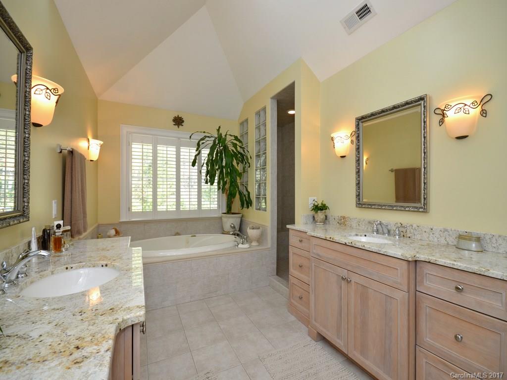 11 Hickory Ridge Fletcher, NC 28732 - Photo 14 of 24 Gallery Image 14