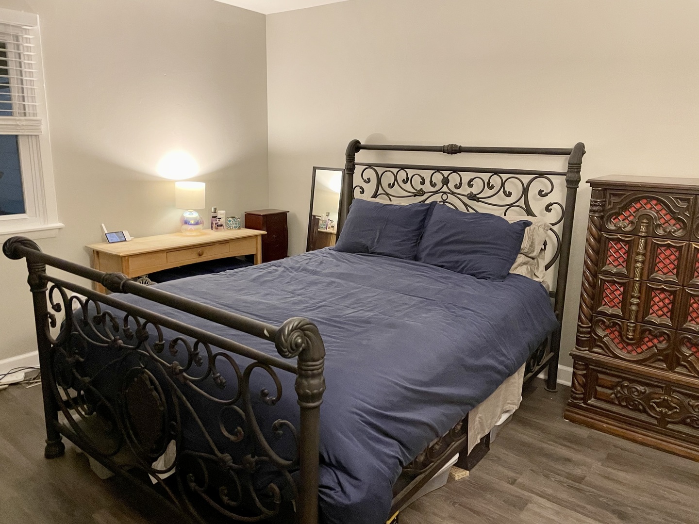 67 Stratford Road Montgomery, IL 60538 - Photo 11 of 33 a bed sitting in a bedroom next to a lamp