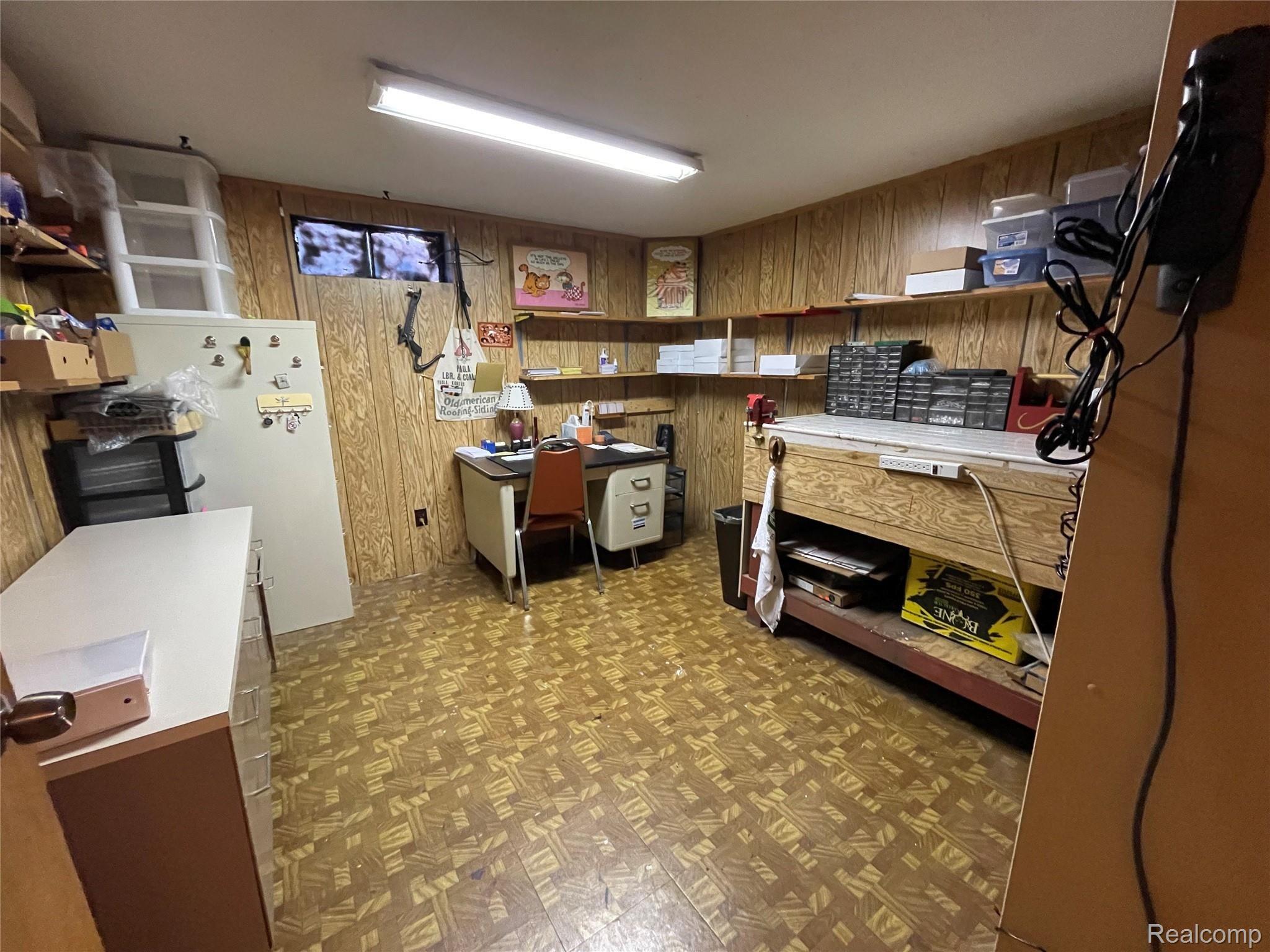 2700 East Wardlow Road Highland, MI 48356 - Photo 23 of 30 WARDLOW OFFICE LL.jpg
