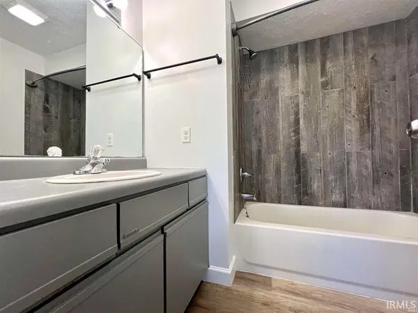 $184,500 | 9479 South Lake Ridge Drive, Unit 147A, Bloomington, IN 47401