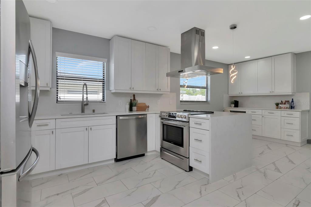 1713 West St Isabel Street Tampa, FL 33607 - Photo 2 of 52