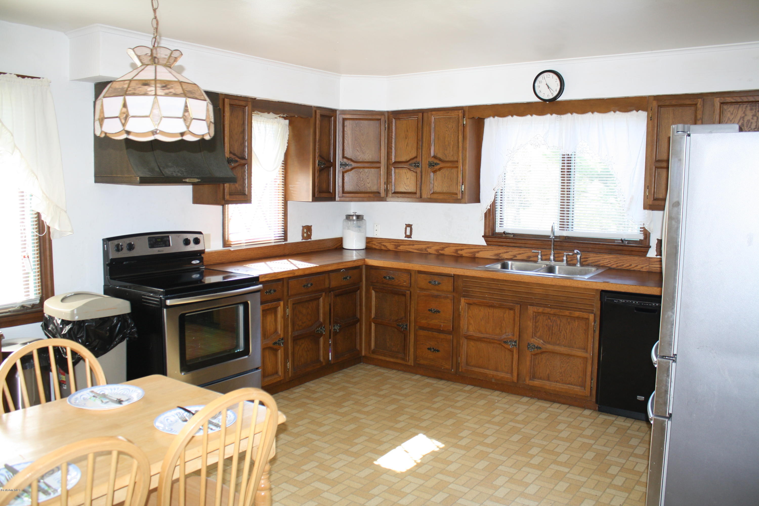 329 State Road Great Barrington, MA 01230 - Photo 5 of 23 IMG_9606