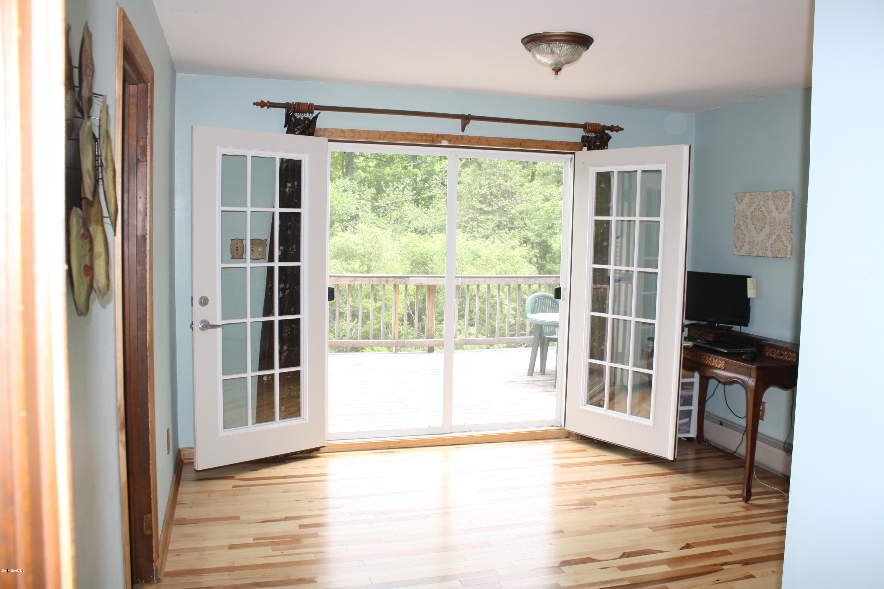 329 State Road Great Barrington, MA 01230 - Photo 6 of 23 IMG_0101