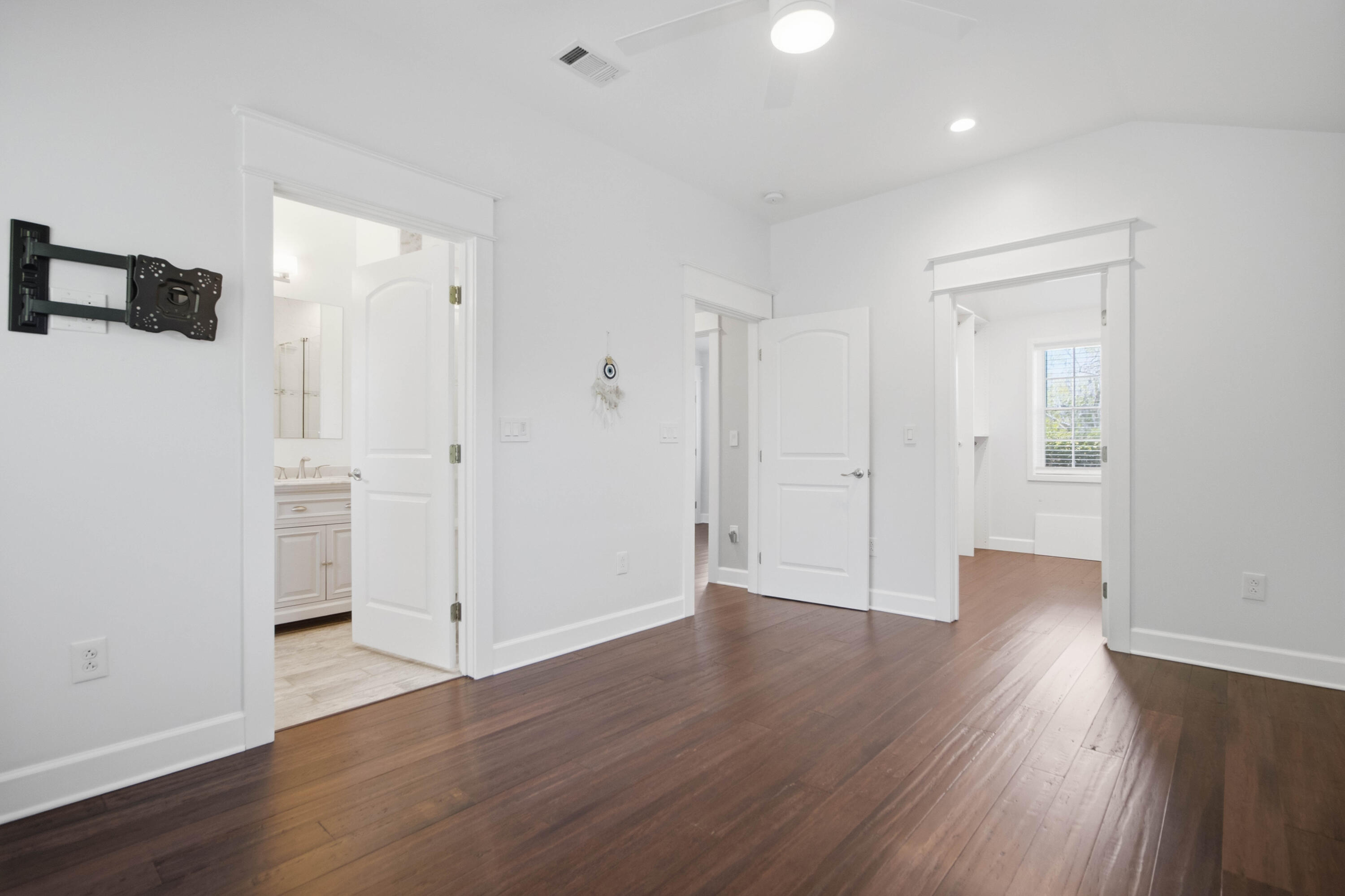1084 Rosemead Road Mount Pleasant, SC 29464 - Photo 16 of 38