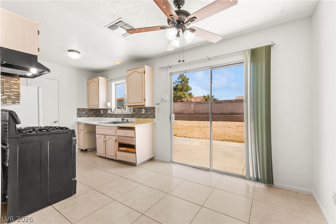3686 Longfellow Street Las Vegas, NV 89115 - Photo 11 of 44 Gallery Image 11