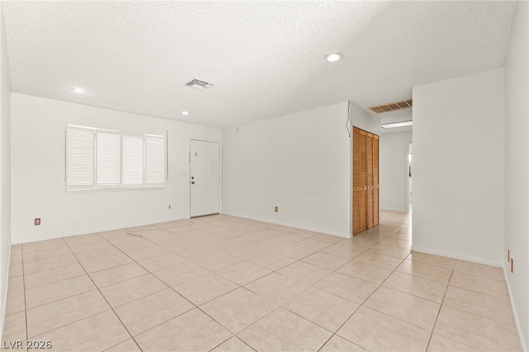 3686 Longfellow Street Las Vegas, NV 89115 - Photo 9 of 44 Gallery Image 9