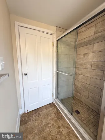 $2,450 | 422 Dunmore Street, Fredericksburg, VA 22401