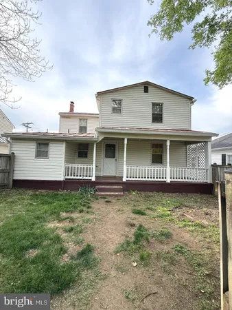 $2,450 | 422 Dunmore Street, Fredericksburg, VA 22401