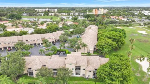 $785,000 | 16339 Malibu Drive, Unit 22, Weston, FL 33326