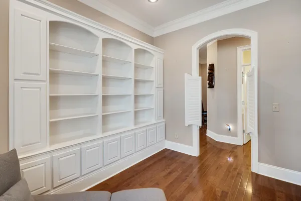 $579,900 | 115 Meadowbrook Drive, Bolivar, TN 38008