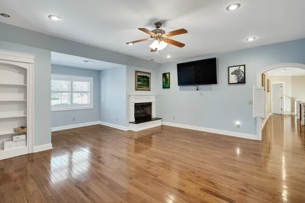 $579,900 | 115 Meadowbrook Drive, Bolivar, TN 38008