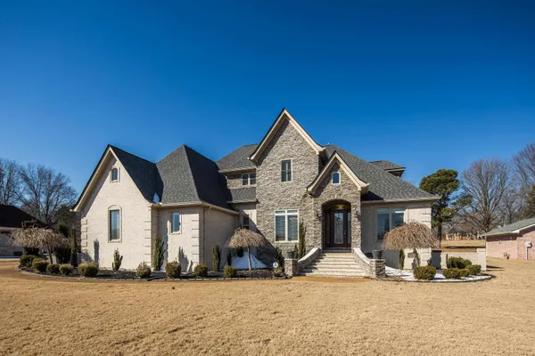 $579,900 | 115 Meadowbrook Drive, Bolivar, TN 38008