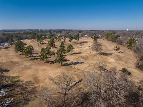 $579,900 | 115 Meadowbrook Drive, Bolivar, TN 38008