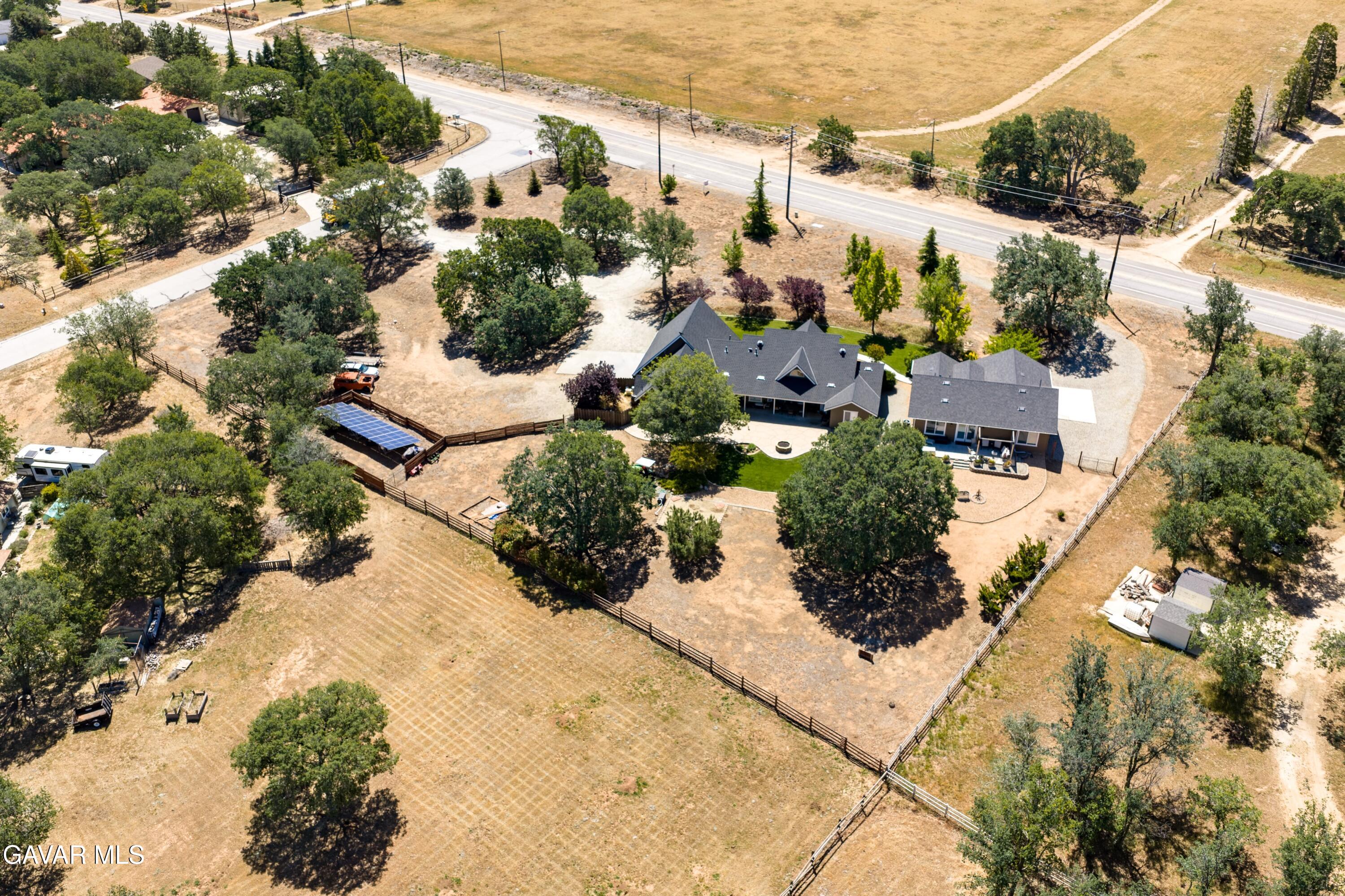 20761 Schout Road Tehachapi, CA 93561 - Photo 50 of 54 19-DJI_20260429112517_0040_D-HDR