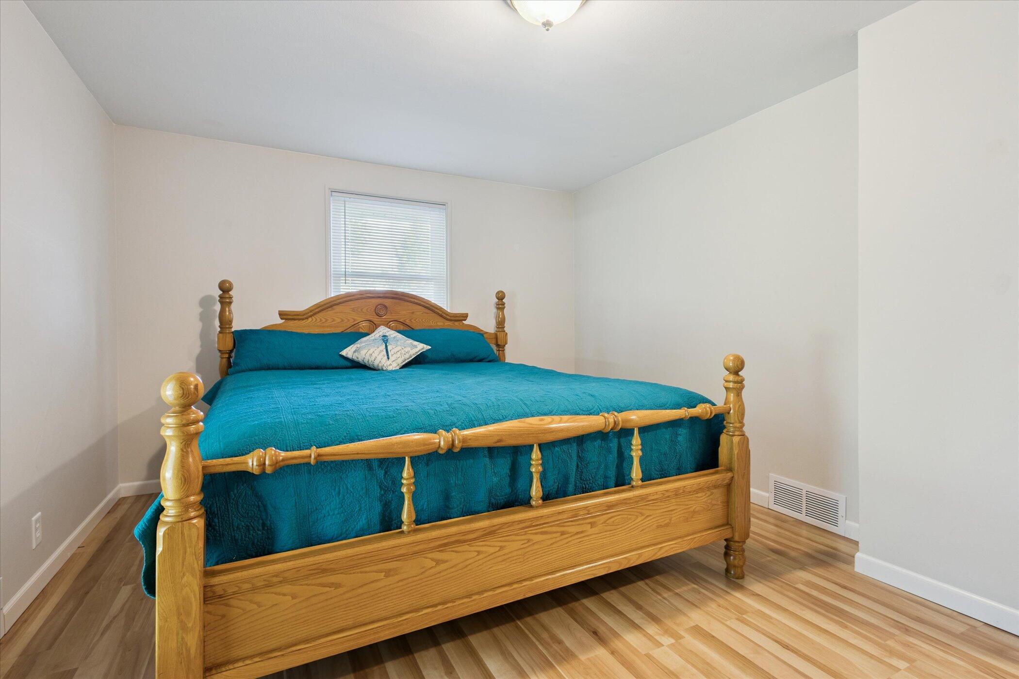 69054 Brady Road Edwardsburg, MI 49112 - Photo 17 of 38 18-69054-Brady-Rd-Edwardsburg-MI-49112-W