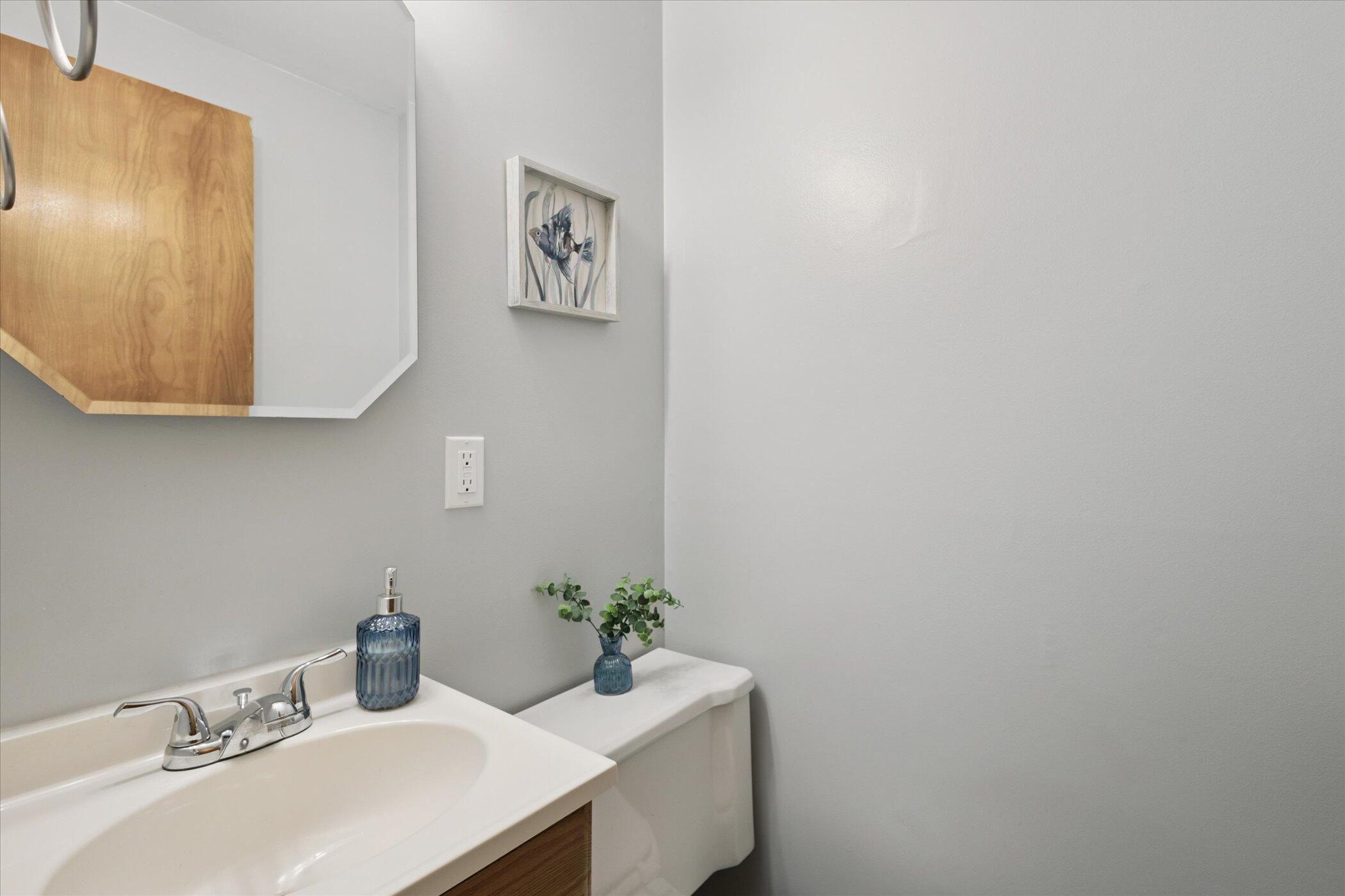 69054 Brady Road Edwardsburg, MI 49112 - Photo 18 of 38 19-69054-Brady-Rd-Edwardsburg-MI-49112-W