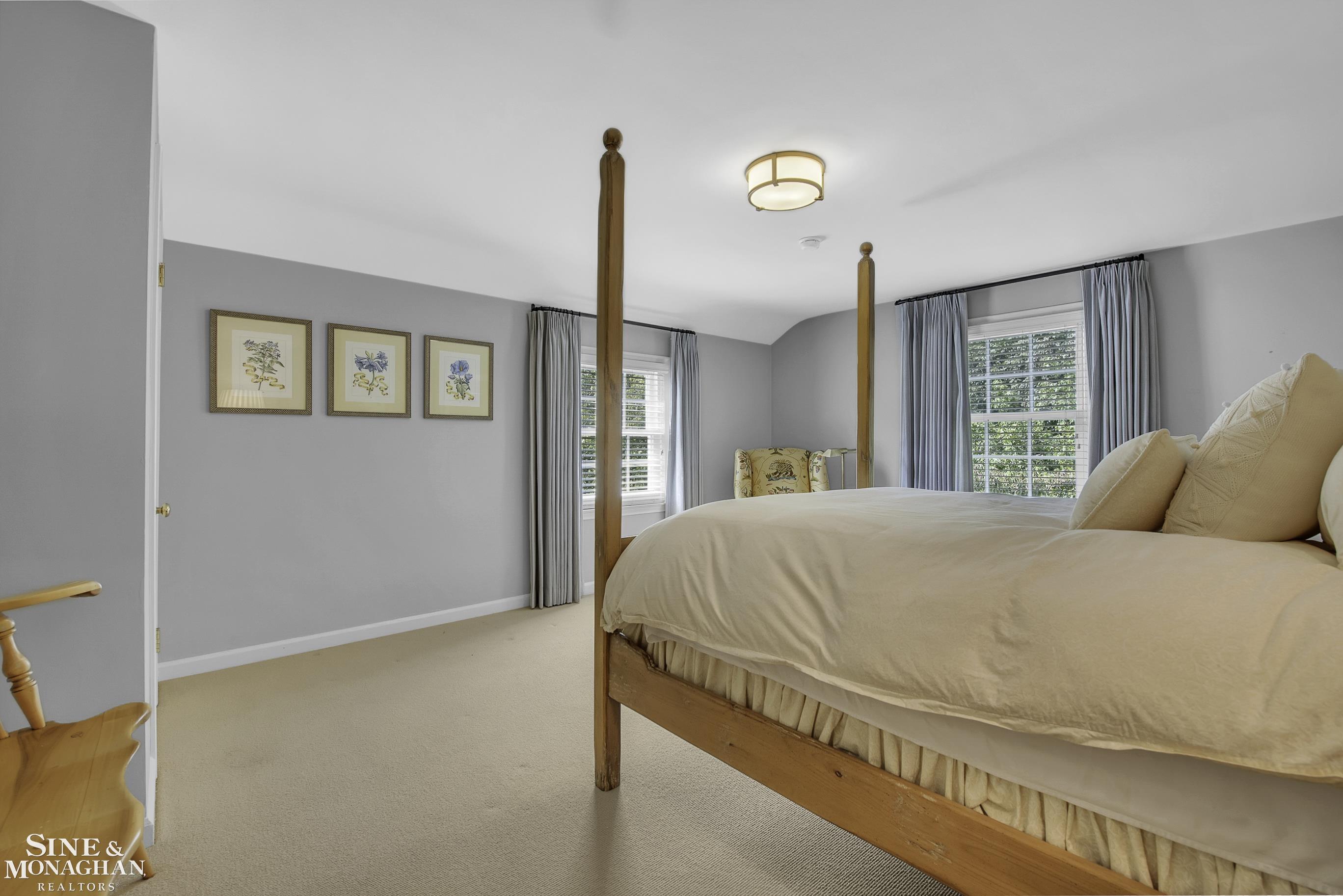 1042 Bishop Road Grosse Pointe, MI 48230 - Photo 29 of 53 50123710-28.JPG