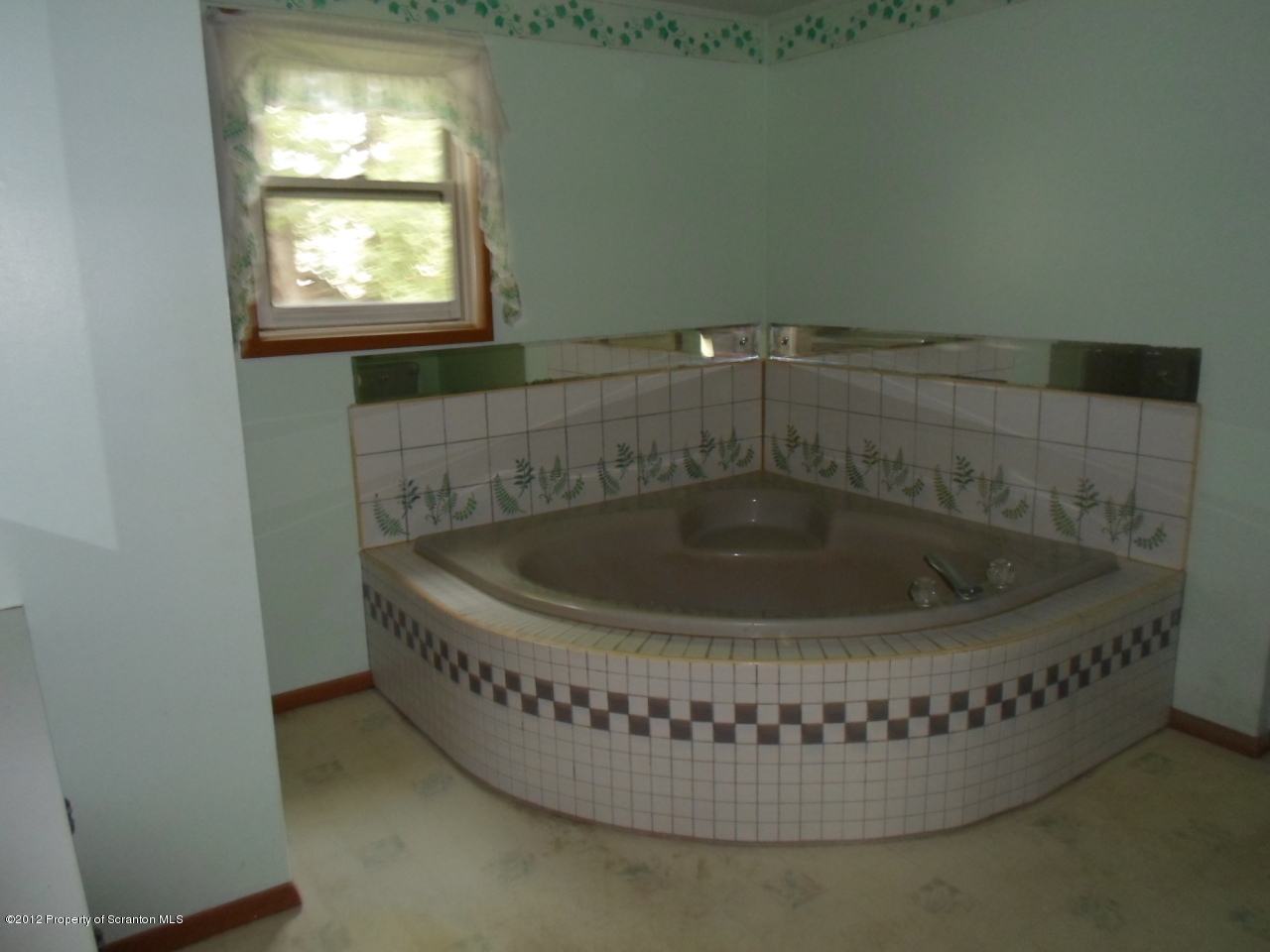 427 Turnpike Road Clarks Summit, PA 18411 - Photo 8 of 9 Gallery Image 8