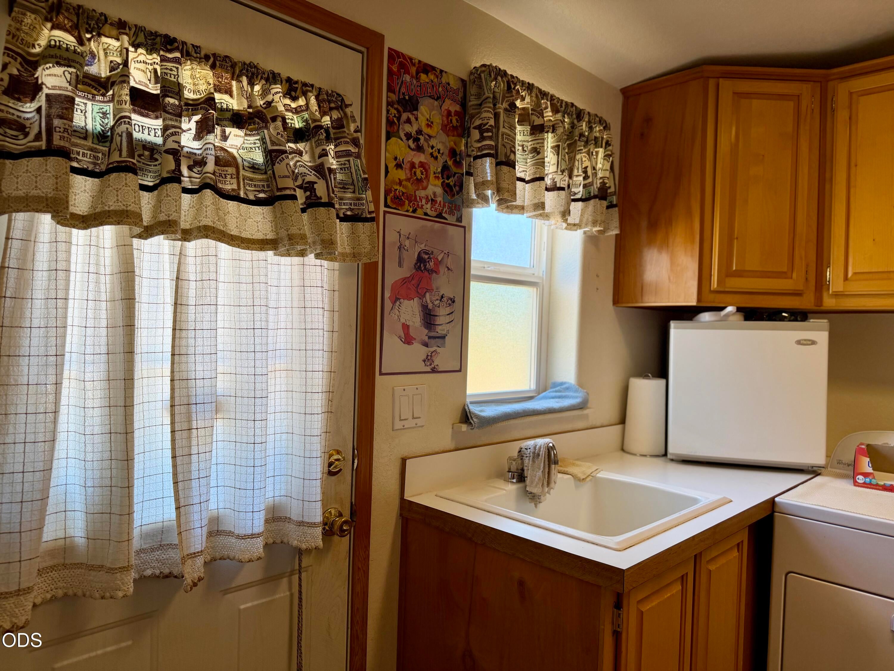 3741 Oak Hill Road Oakland, OR 97462 - Photo 24 of 49 Gallery Image 24