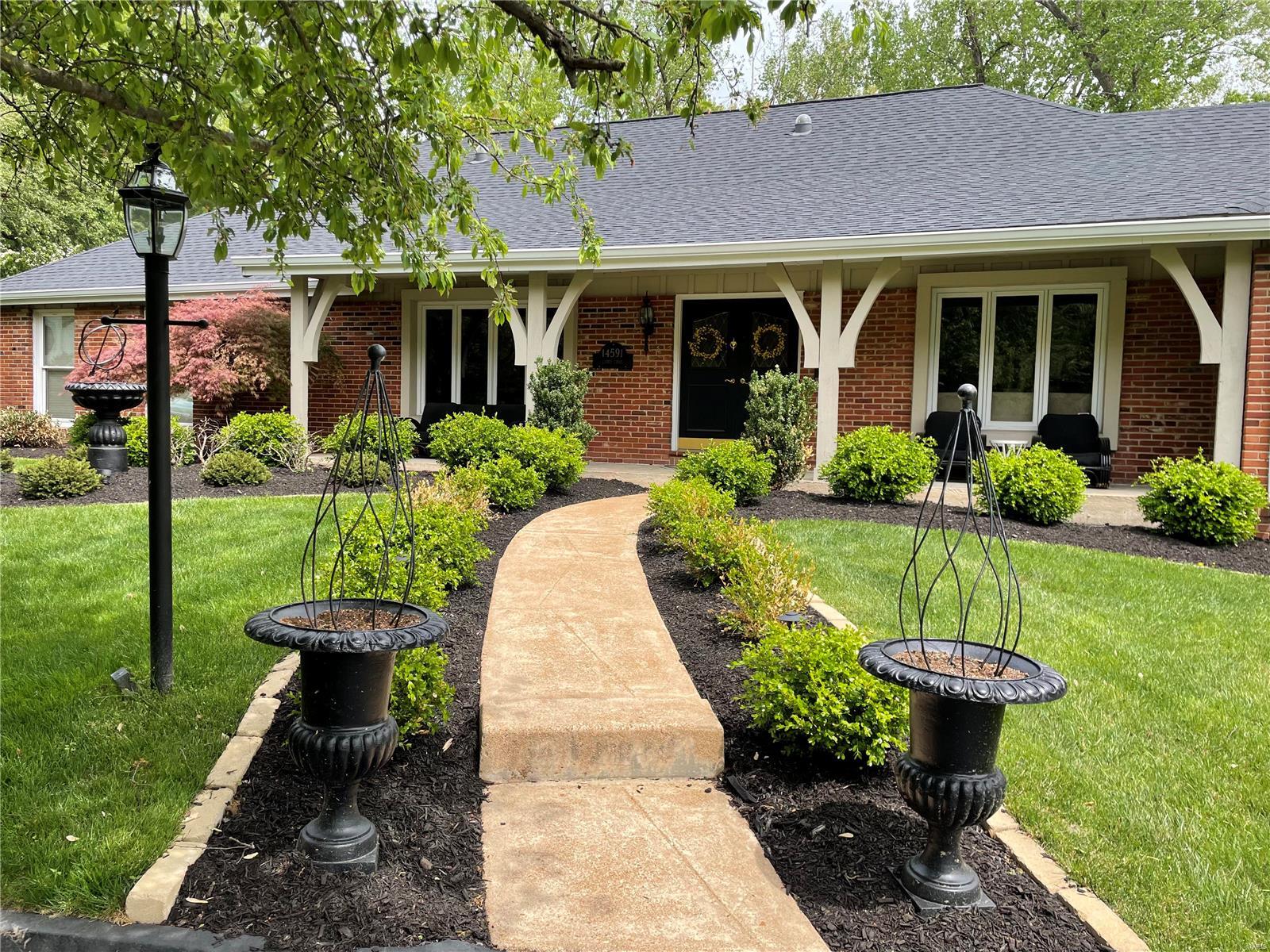 14591 Ladue Road Chesterfield, MO 63017 - Photo 1 of 44