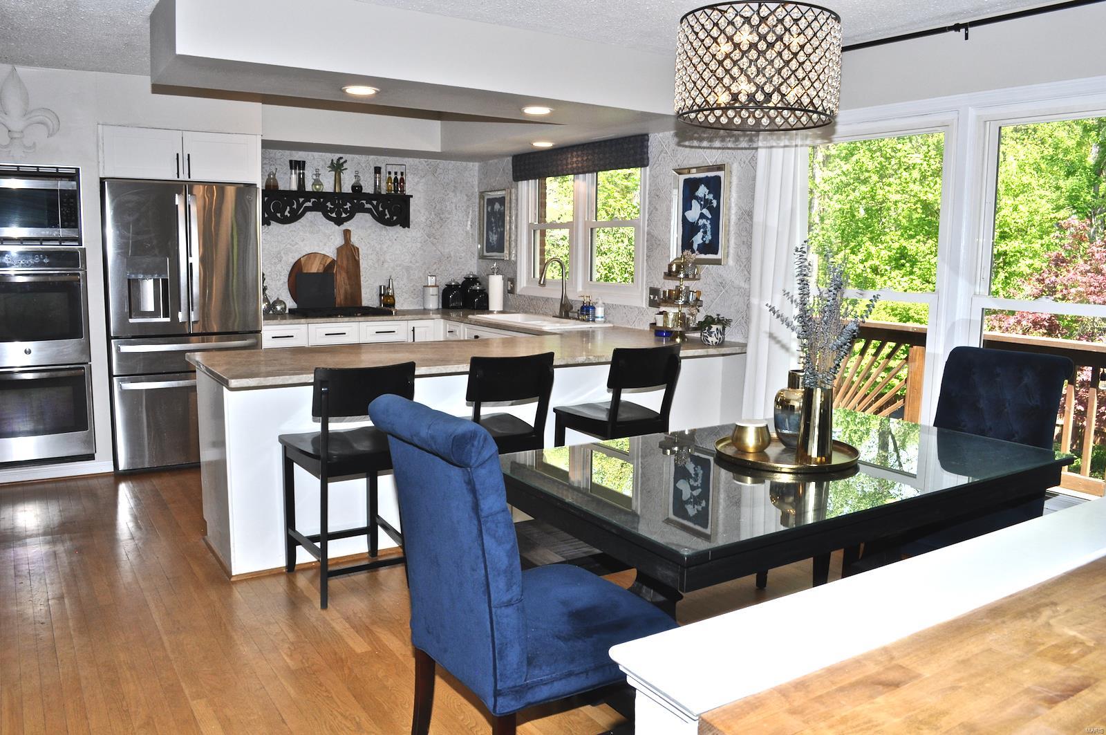 14591 Ladue Road Chesterfield, MO 63017 - Photo 12 of 44