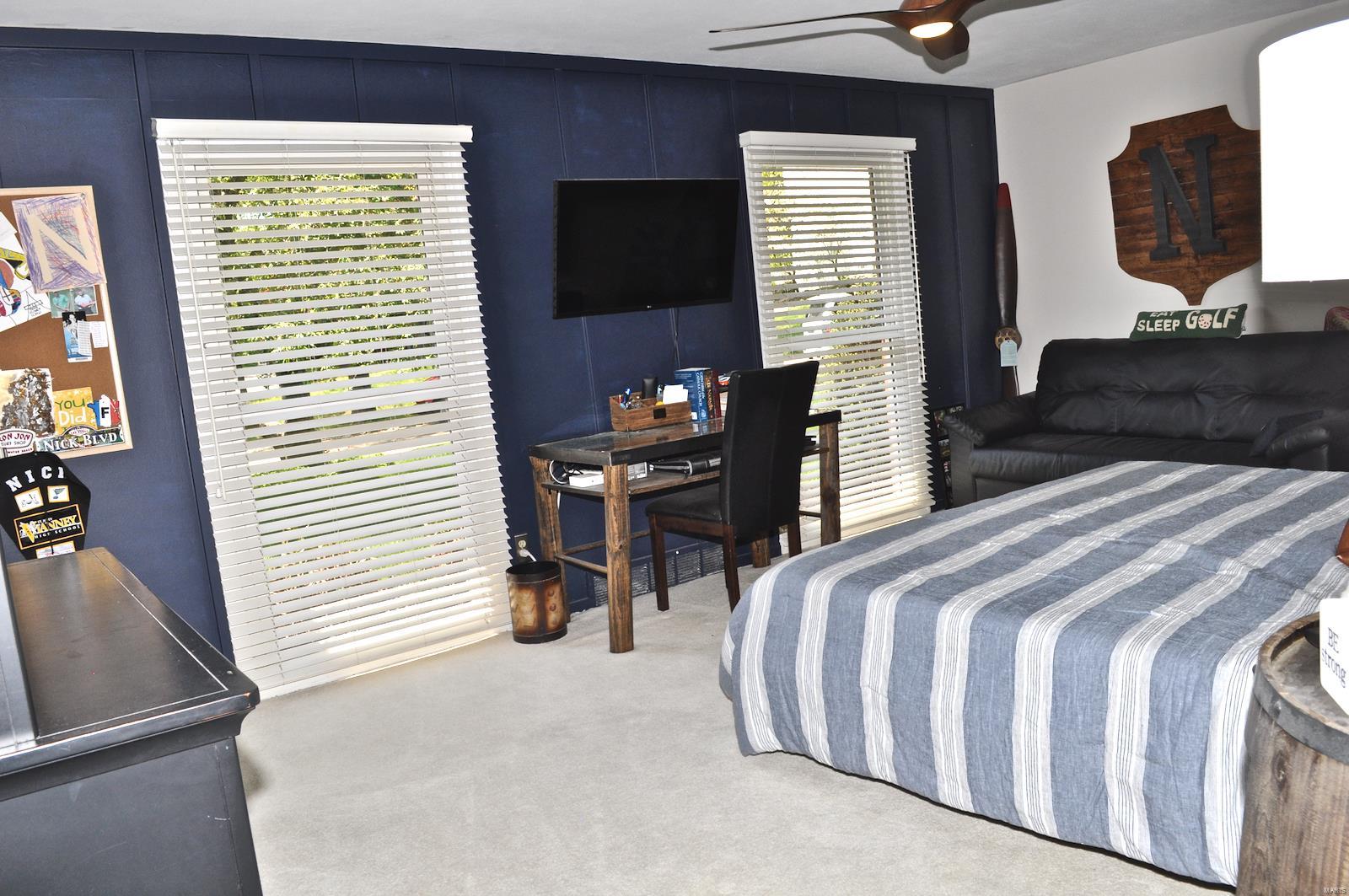 14591 Ladue Road Chesterfield, MO 63017 - Photo 18 of 44