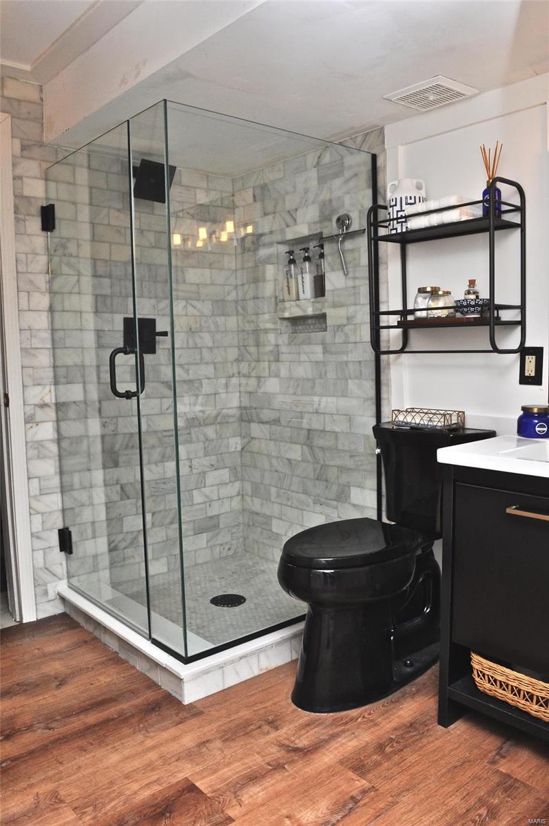 14591 Ladue Road Chesterfield, MO 63017 - Photo 28 of 44