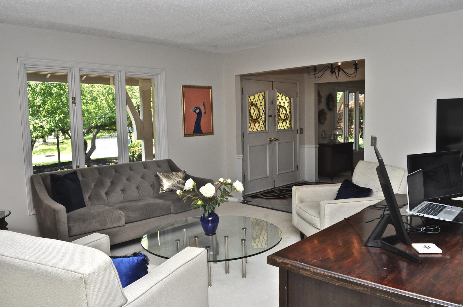 14591 Ladue Road Chesterfield, MO 63017 - Photo 6 of 44